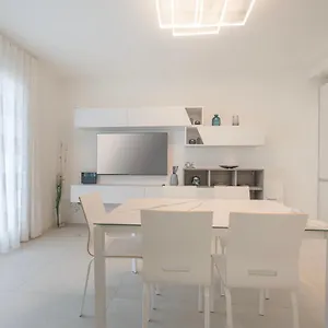 Apartment Luxury Elisabeth Con Posto Incluso, Caorle